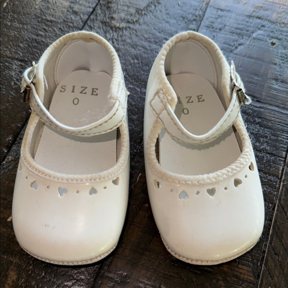 Sz 0 leather handmade, white vintage baby sandals heart details Canada made